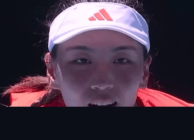 1:0!郑钦文一改常态强势登场,王欣瑜延后登场静待突破_比赛_中国_布克沙